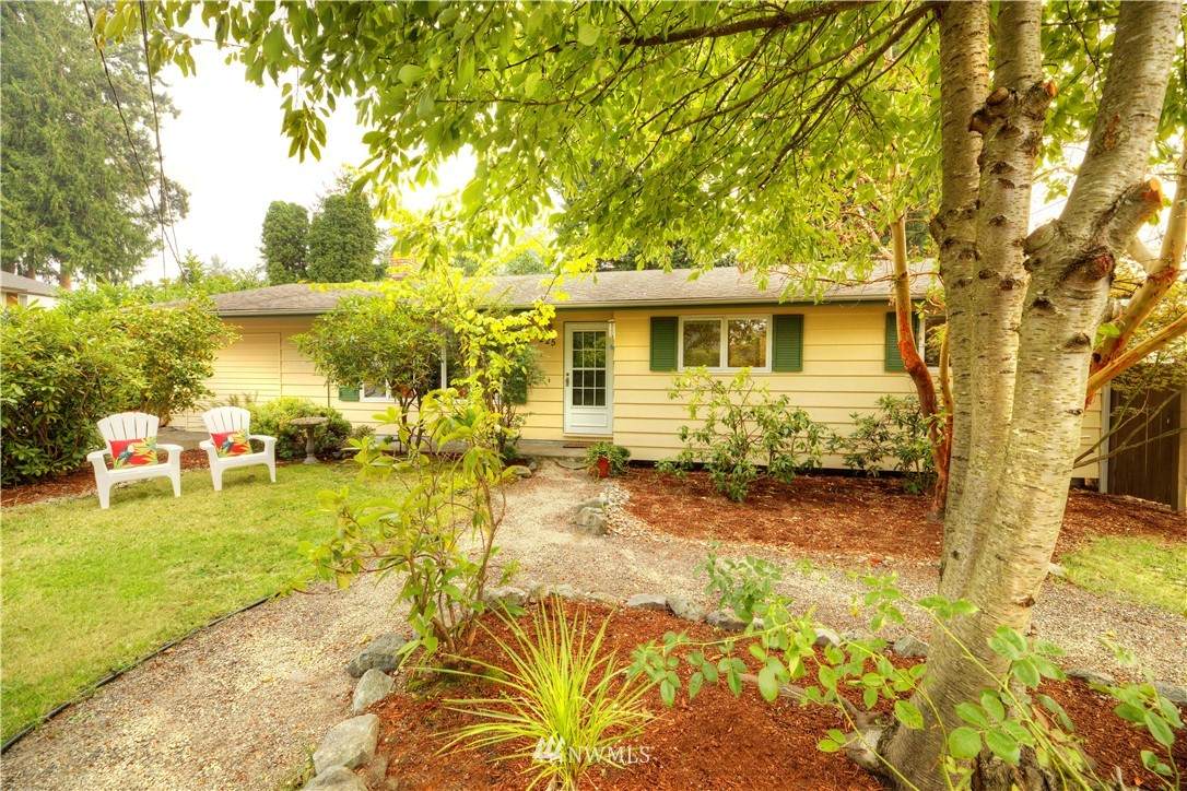 225 184th Street - Photo 1