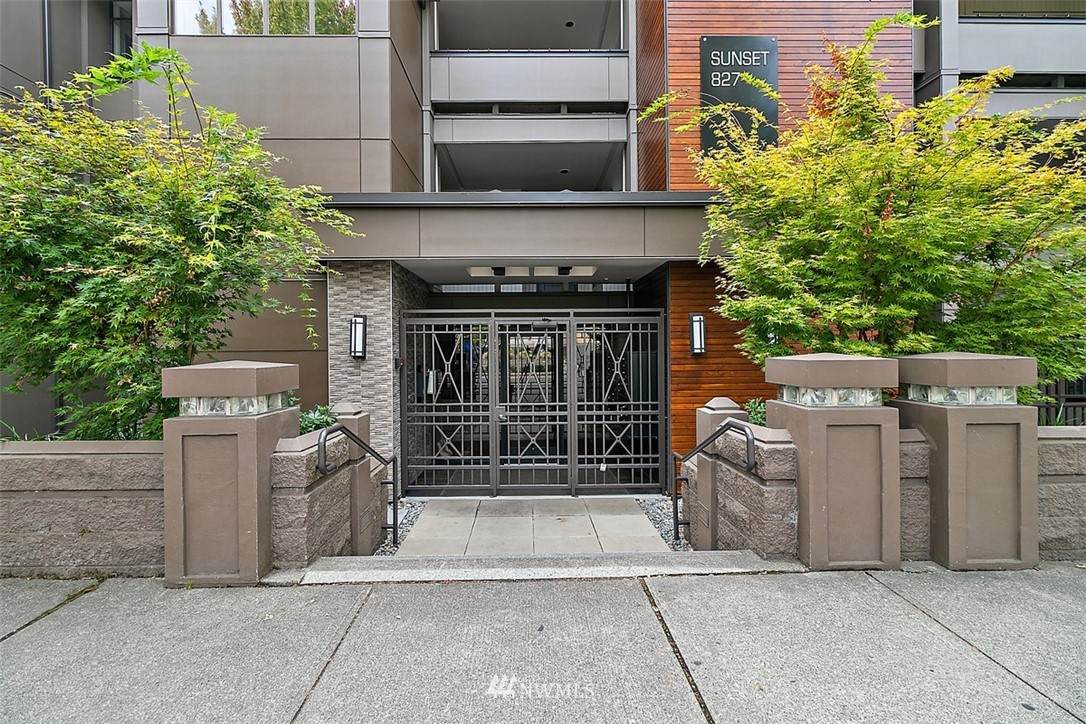 827 Lake Street - Photo 1