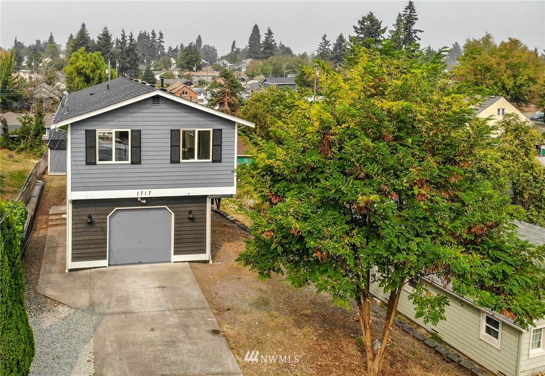 1717 46th Street - Photo 1