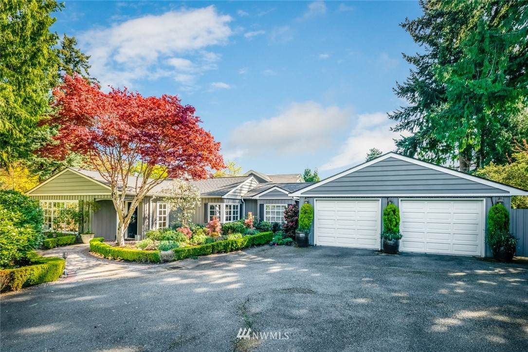 620 86th Avenue - Photo 1