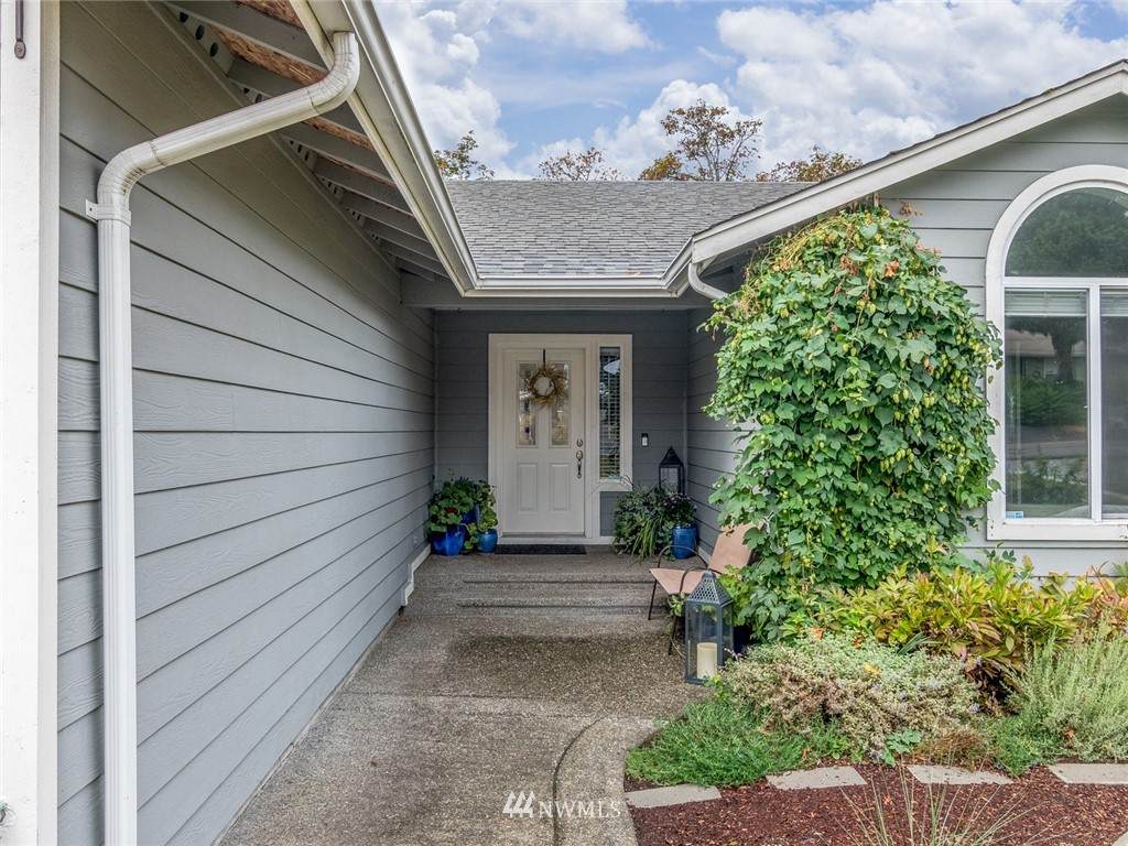 2512 94th Avenue - Photo 1