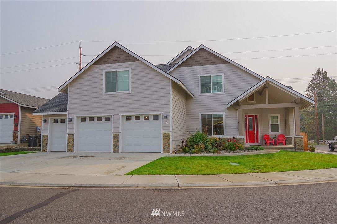 1202 Tanglewood Court - Photo 1
