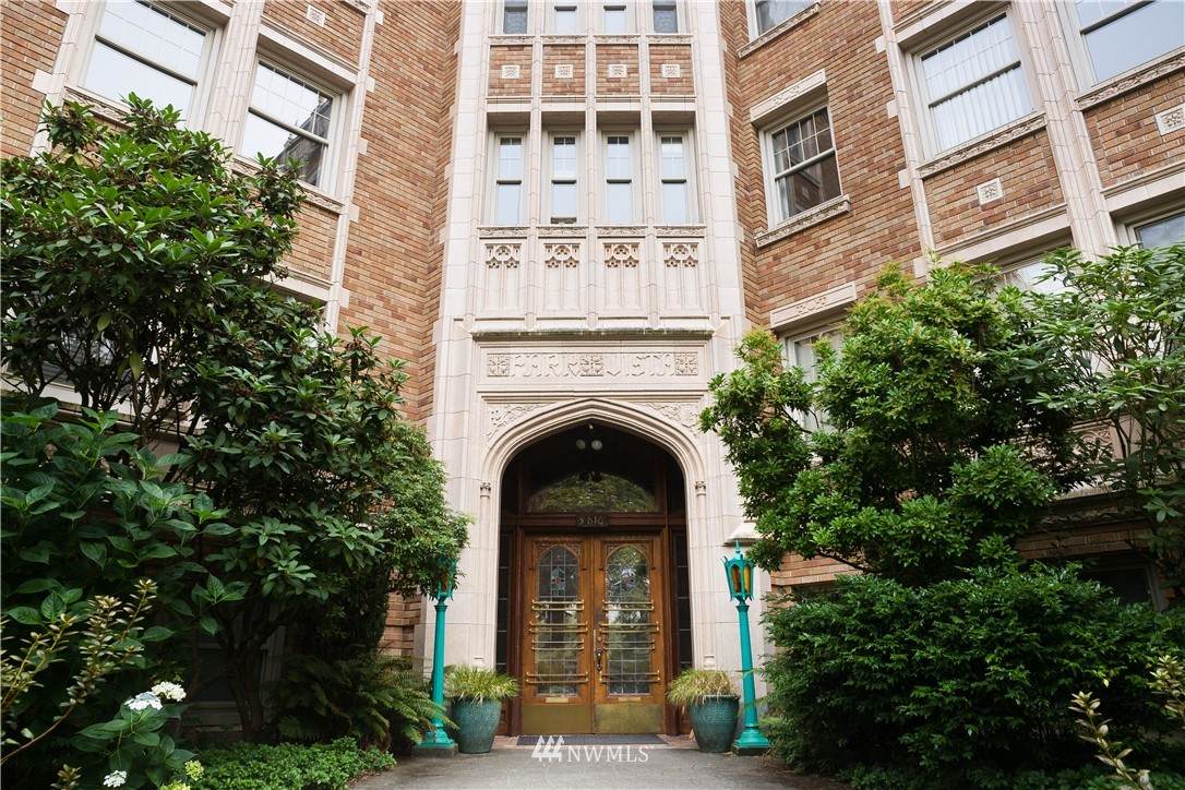 5810 Cowen Place - Photo 1