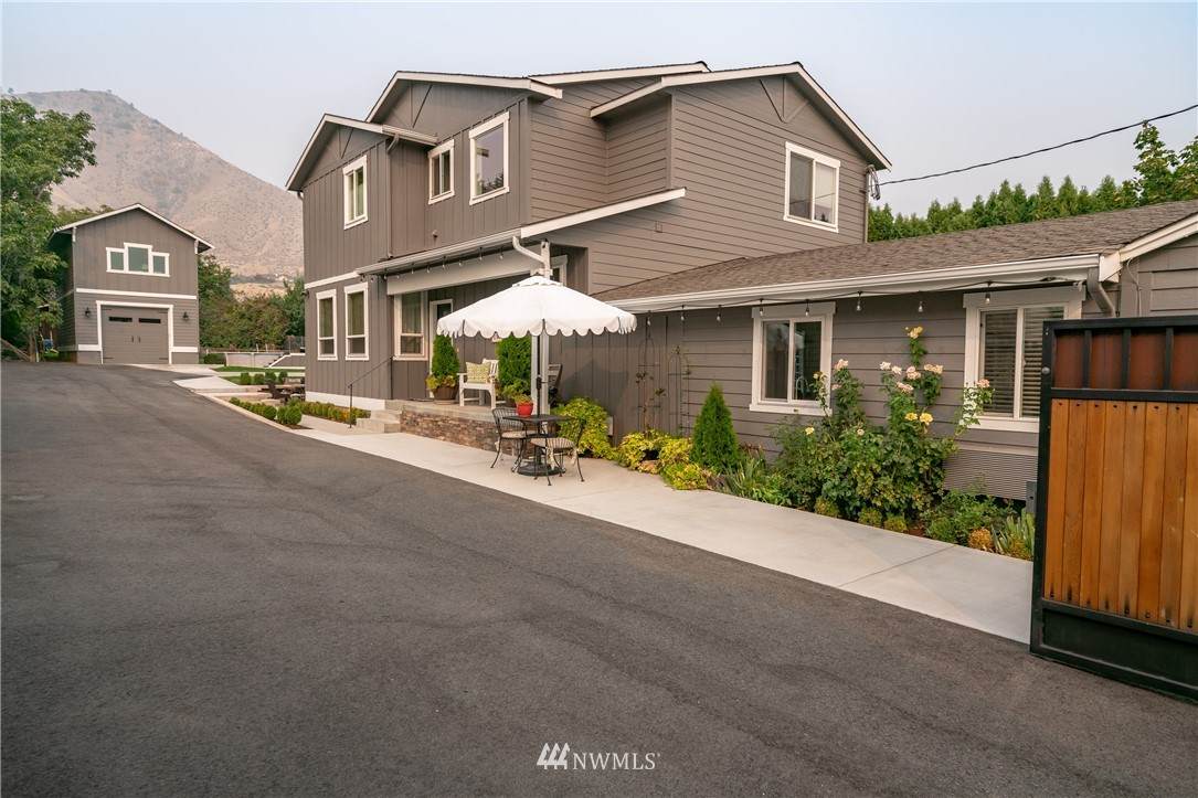 626 Western Avenue - Photo 1