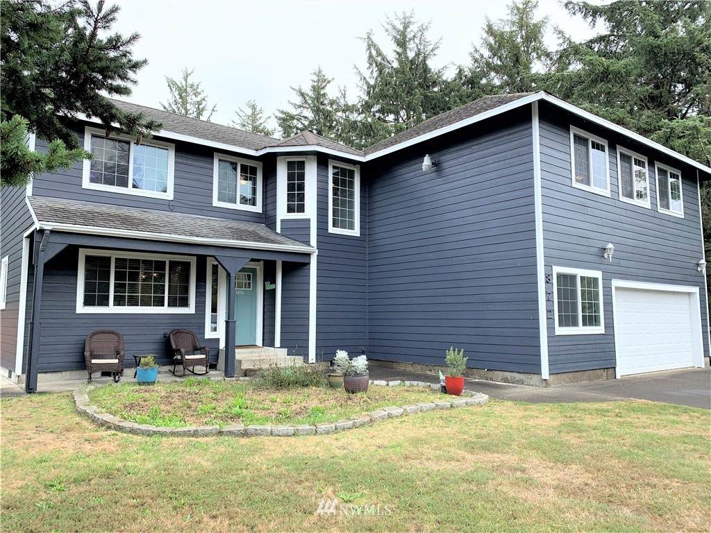872 Albion Avenue - Photo 1