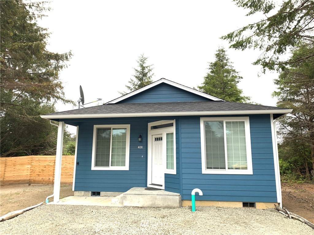 408 Orion Avenue - Photo 1