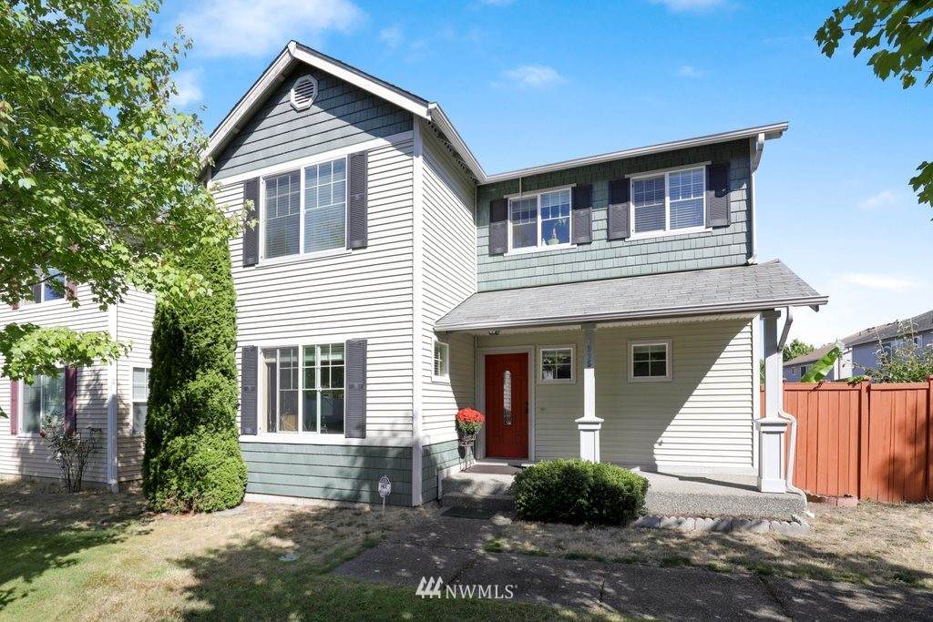 1835 42nd Street - Photo 1