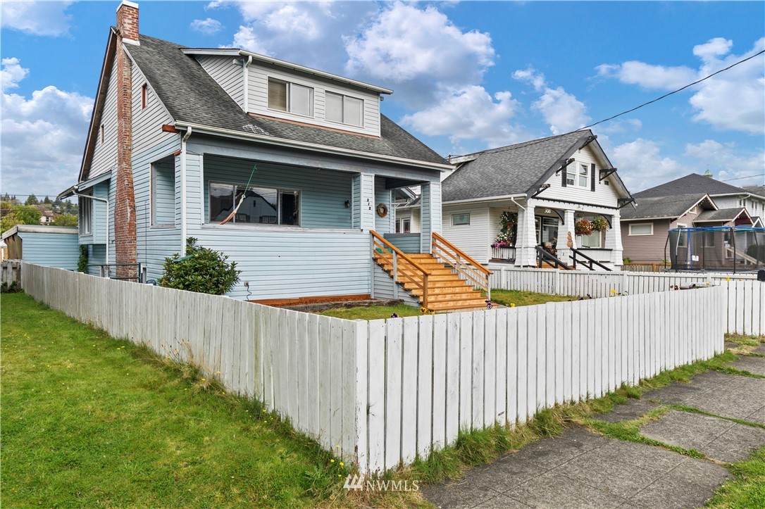 312 3rd Street - Photo 1