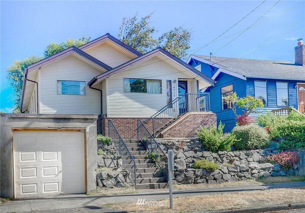 4710 Wallingford Avenue - Photo 1