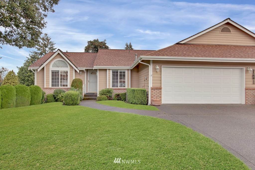 8 Lakewood Oaks Drive - Photo 1