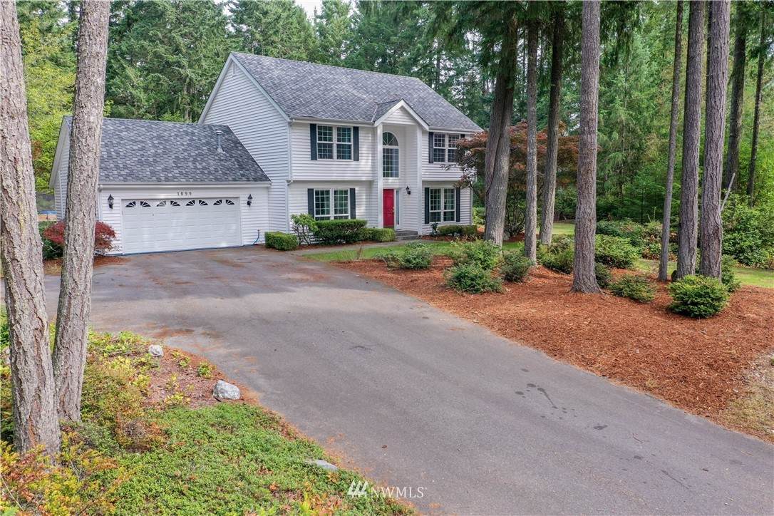 1099 Saint Patrick Court - Photo 1