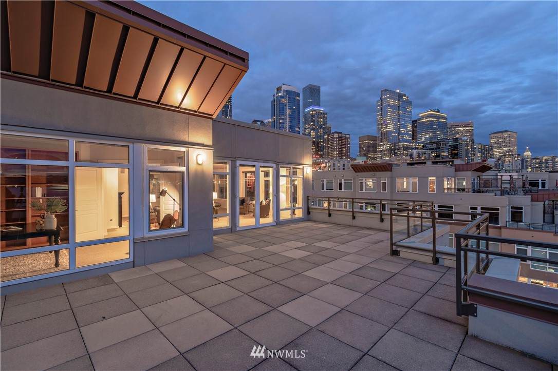 1950 Alaskan Way - Photo 1
