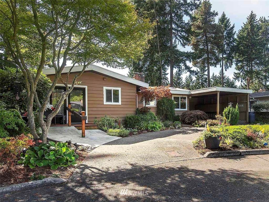 215 168th Street - Photo 1