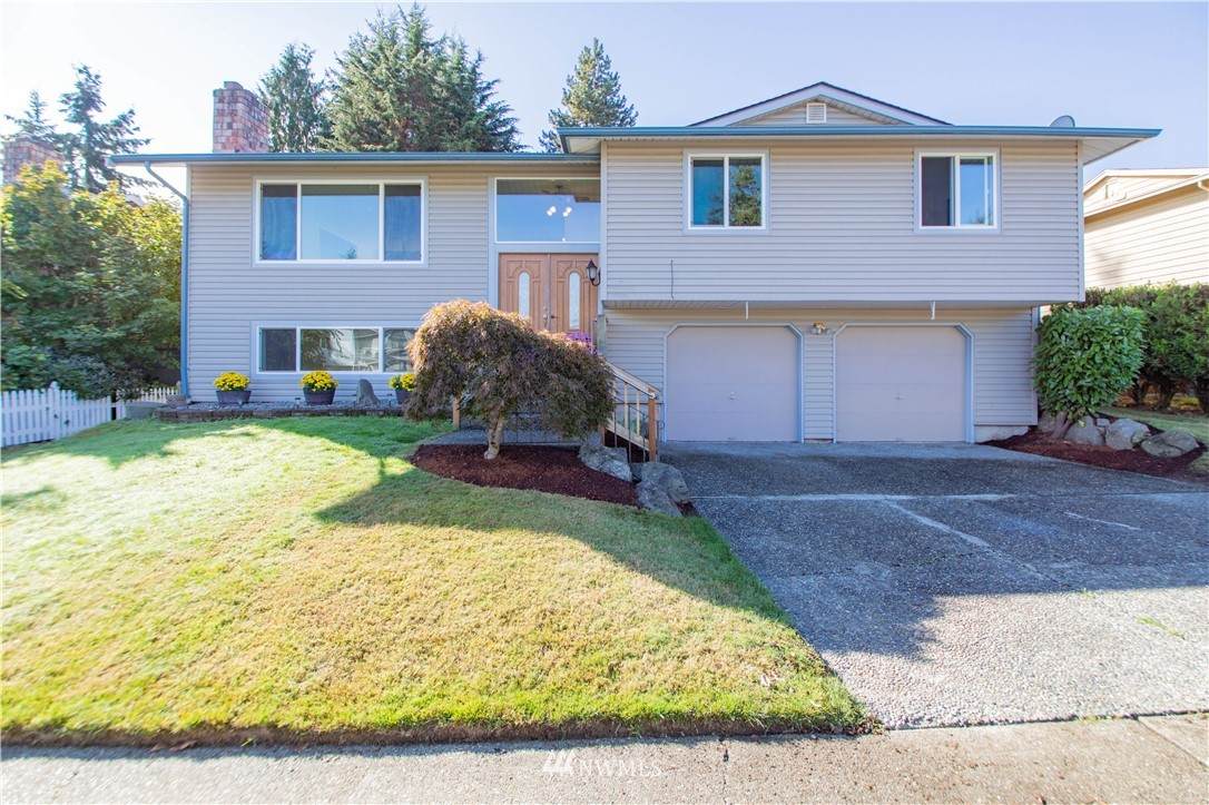 4401 24th Street - Photo 1