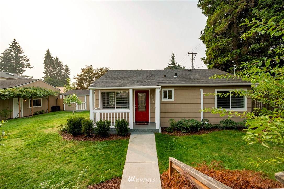 15558 25th Avenue - Photo 1