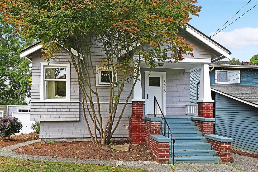 6529 Palatine Avenue - Photo 1