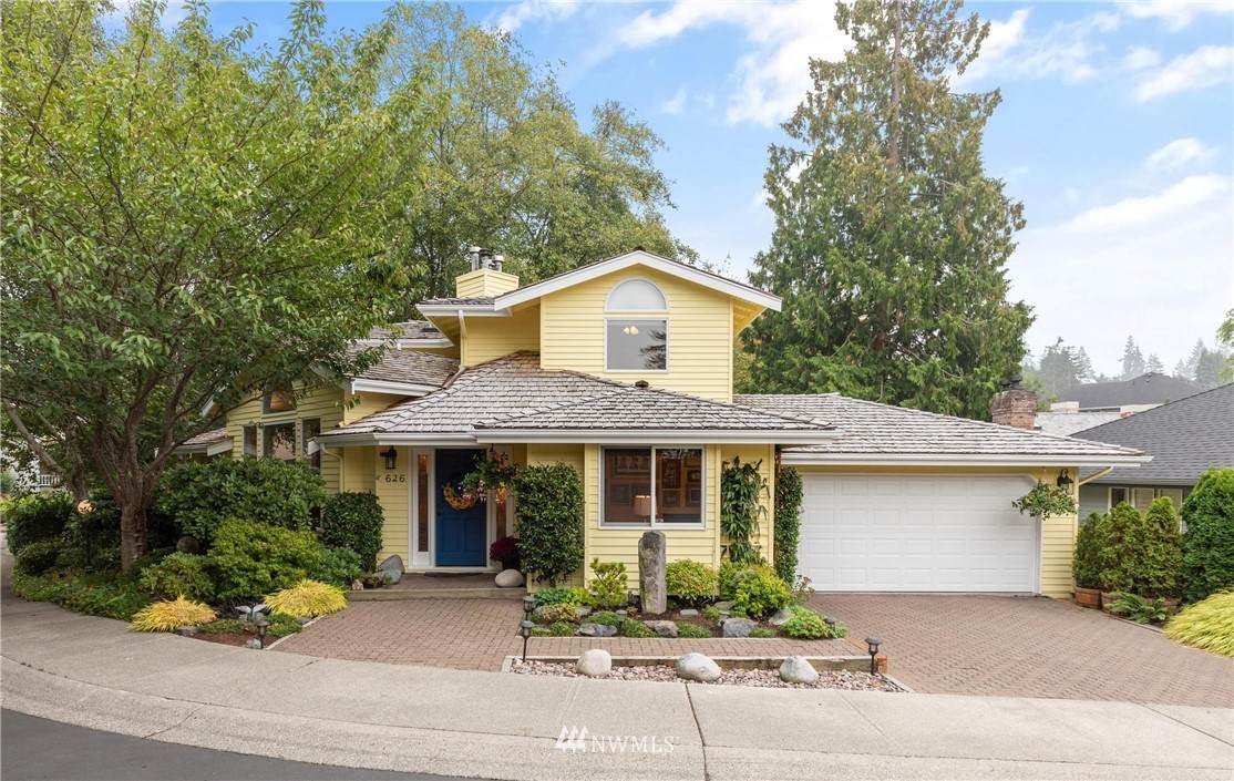 626 Elm Place - Photo 1