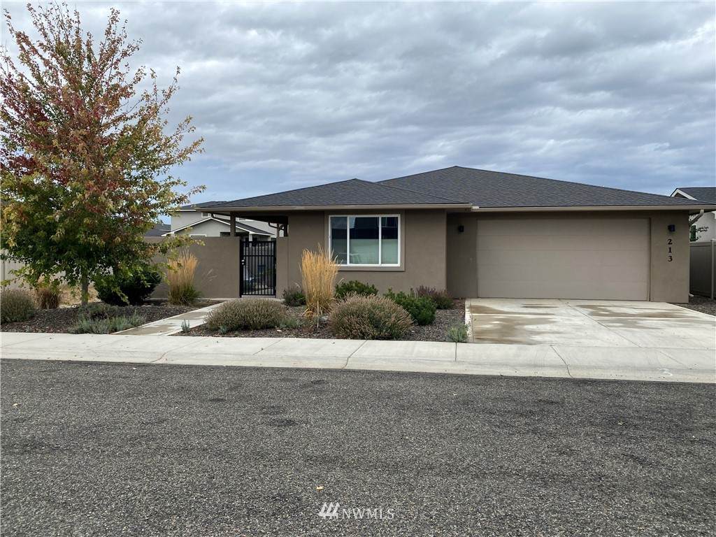 213 Country Side Avenue - Photo 1