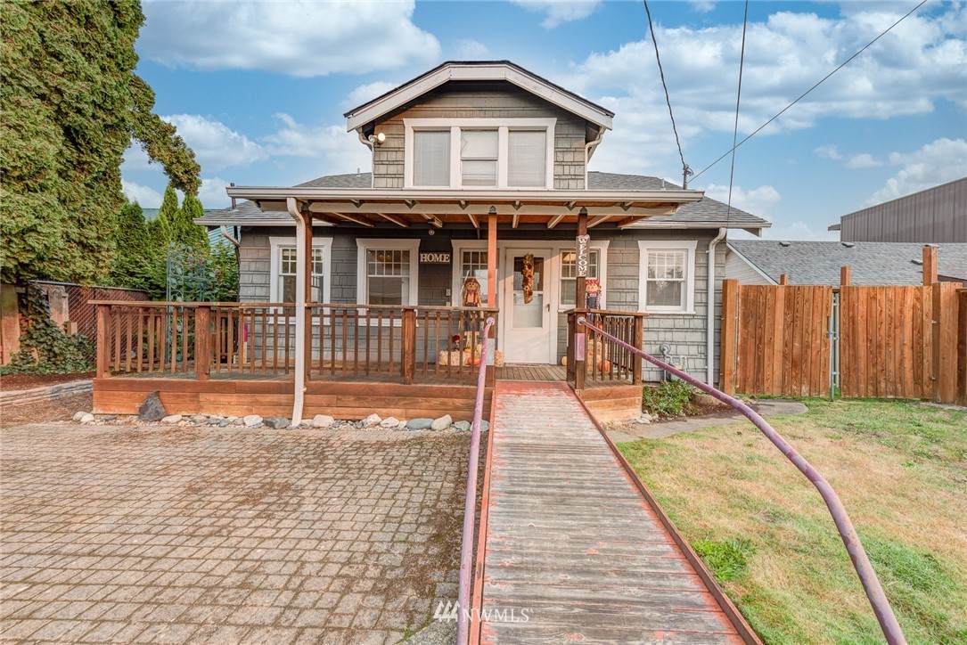 1814 4th Street - Photo 1