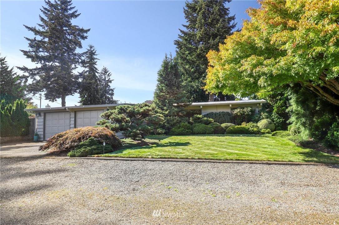 19539 4th Avenue - Photo 1