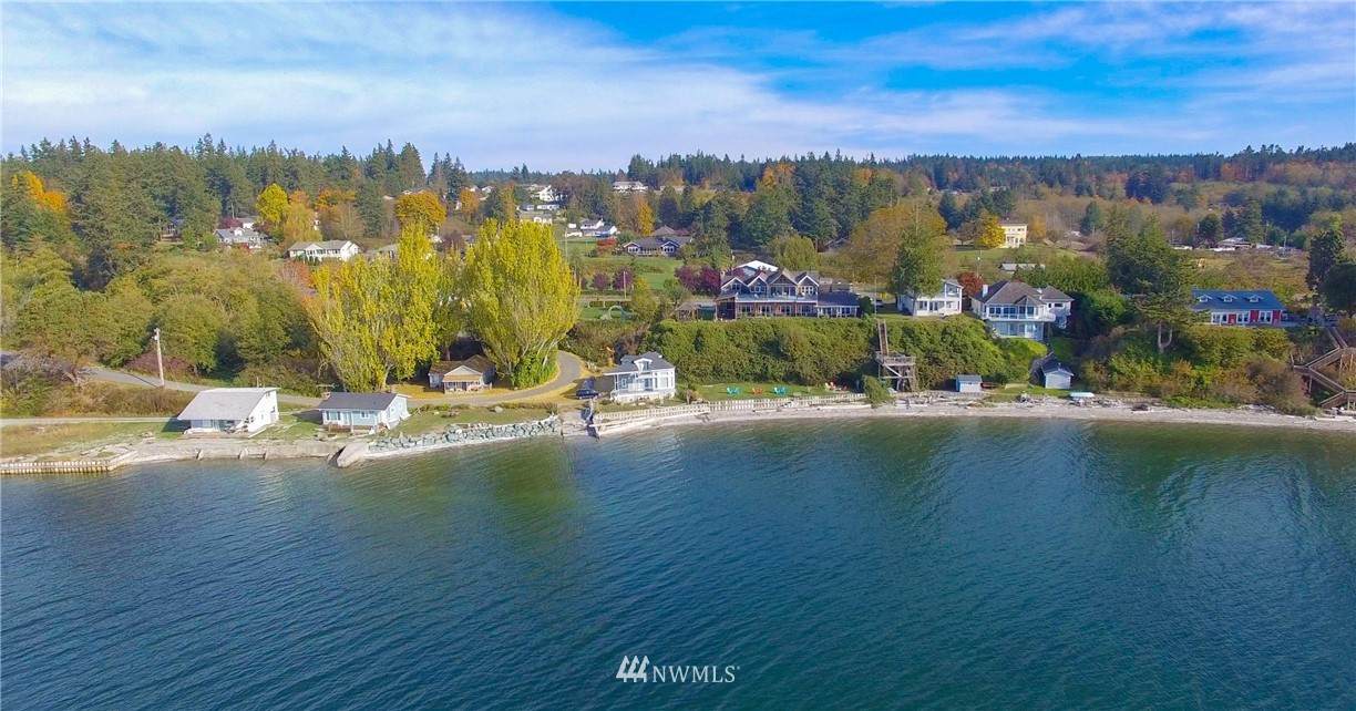 1054 Camano Drive - Photo 1