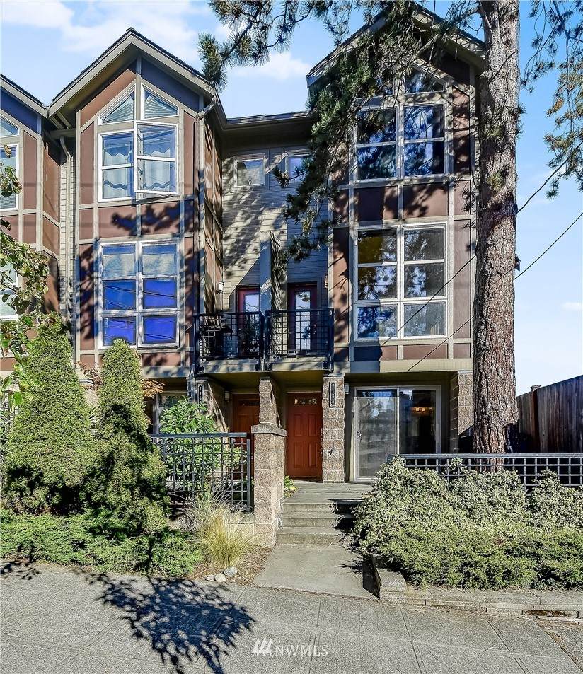 716 Nob Hill Avenue - Photo 1