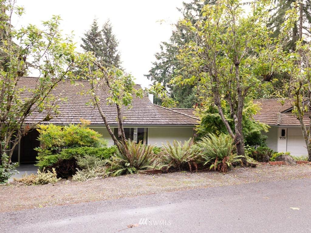 9530 43rd Street - Photo 1