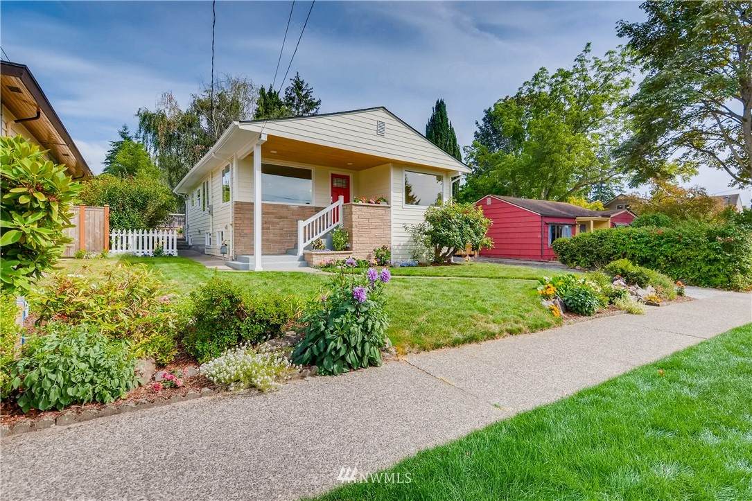 6828 40th Avenue - Photo 1