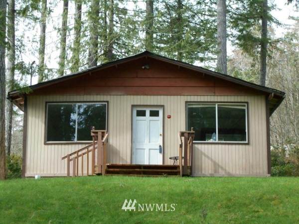 281 Lakeshore Drive - Photo 1