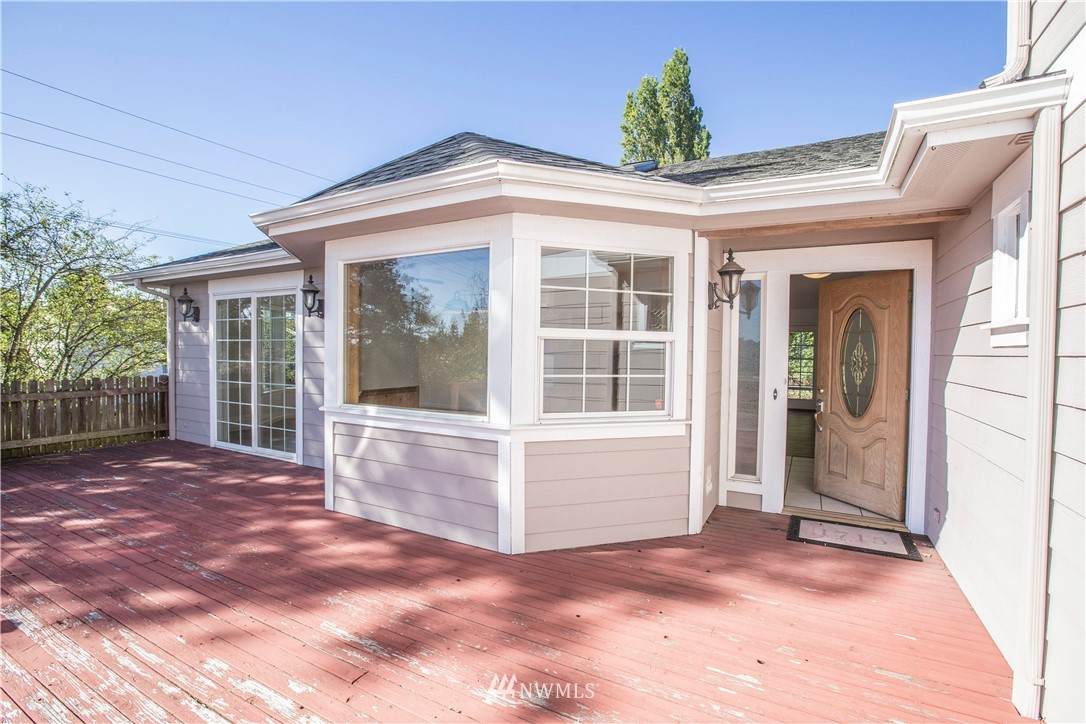 1715 48th Street - Photo 1