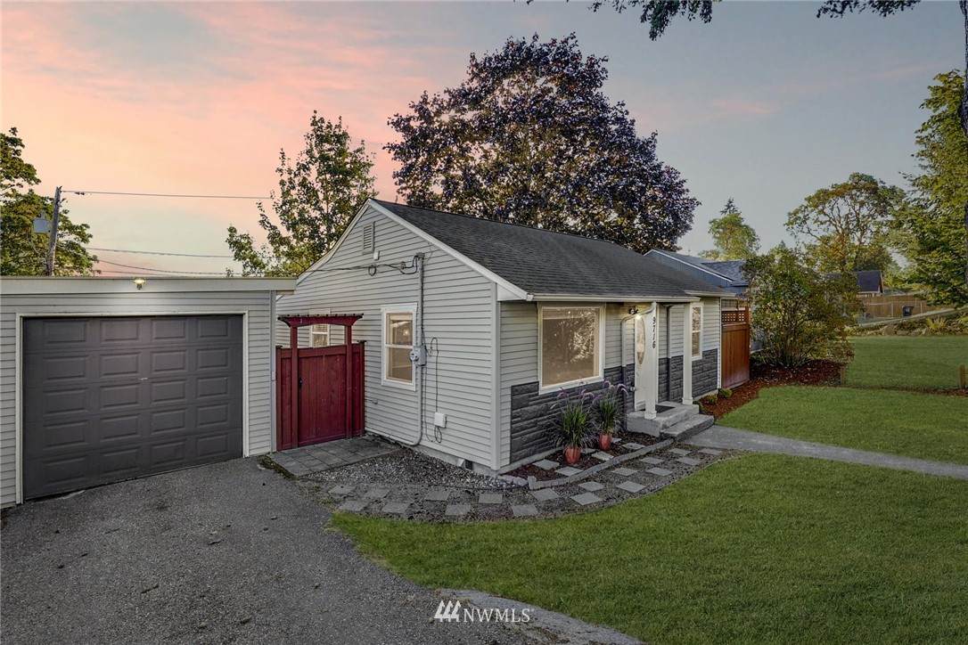 9716 33rd Avenue - Photo 1