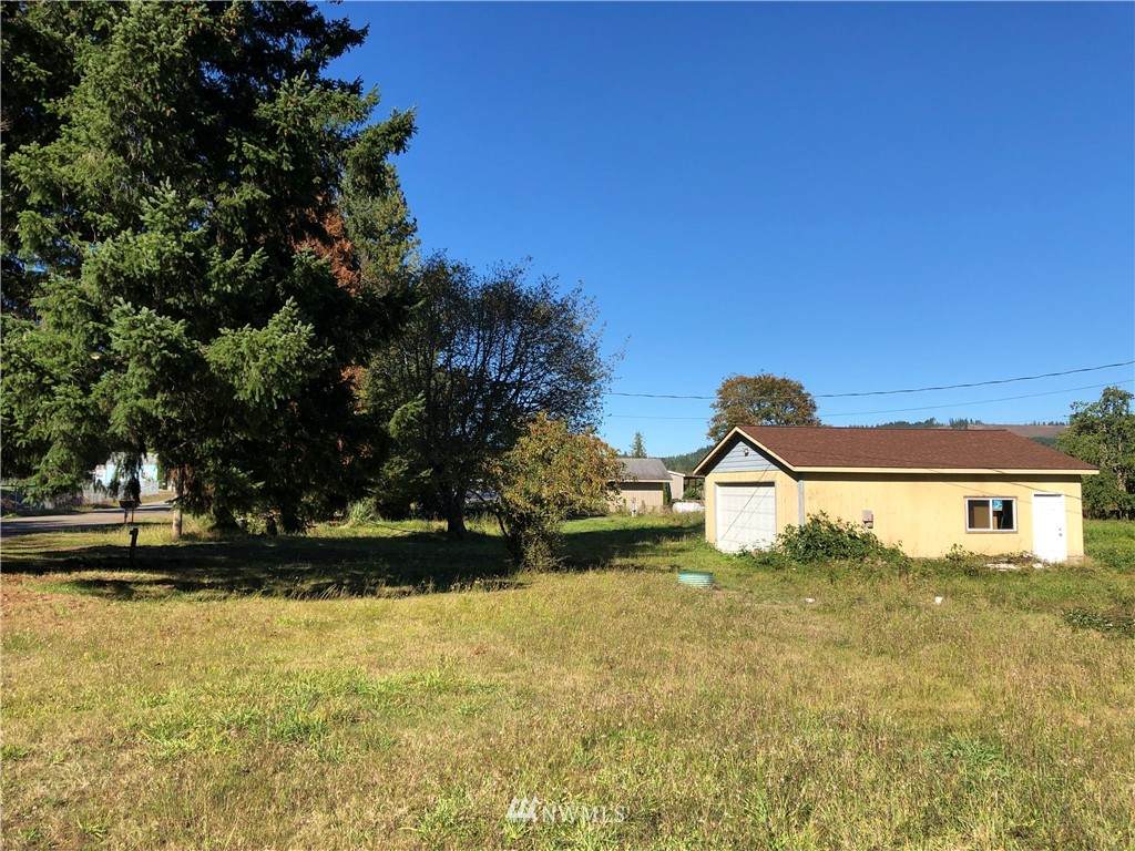 121 Mcardle Avenue - Photo 1