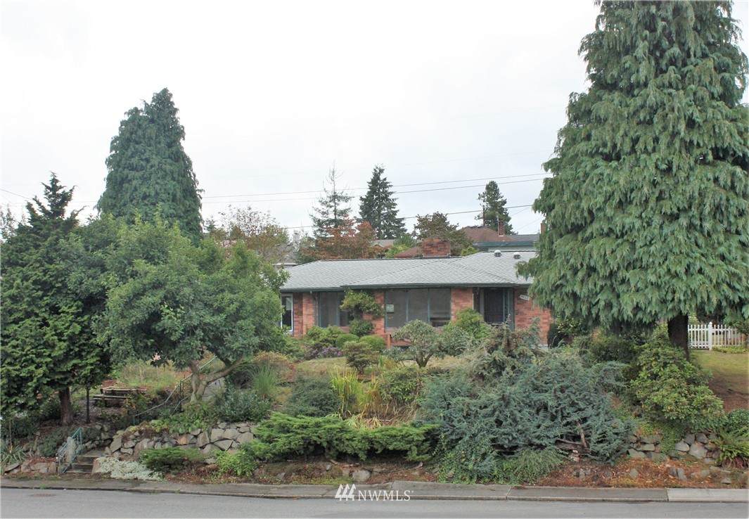 4822 Rucker Avenue - Photo 1