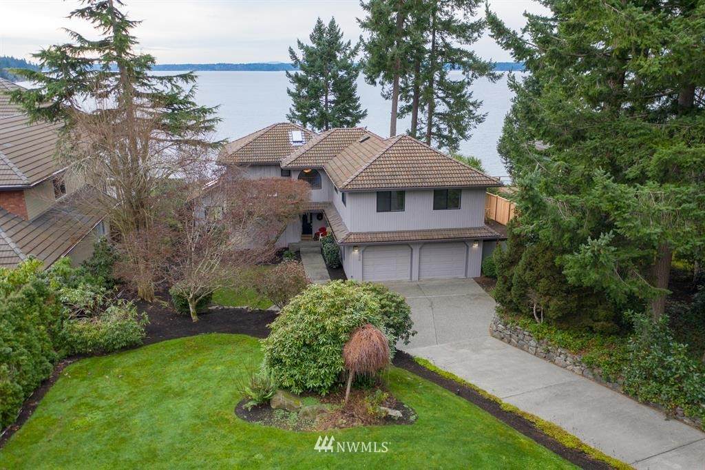 11028 54th Street - Photo 1