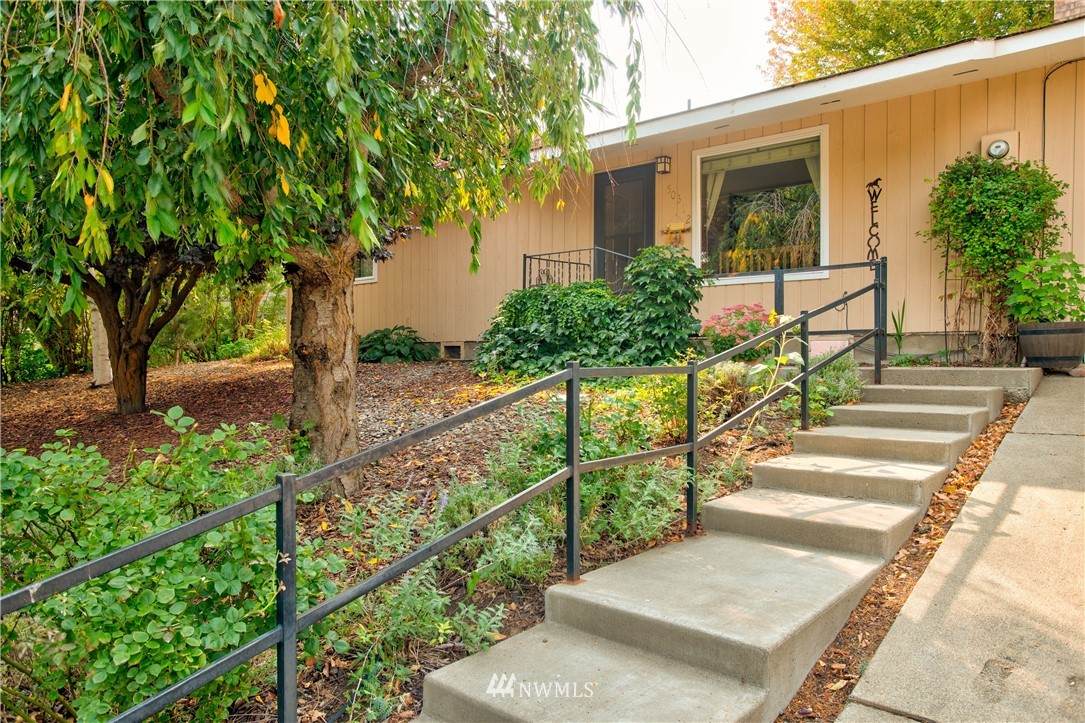 503 Willow Street - Photo 1