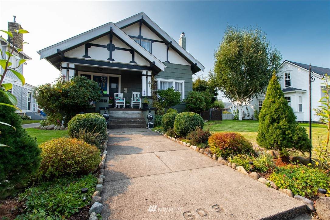 609 G Street - Photo 1
