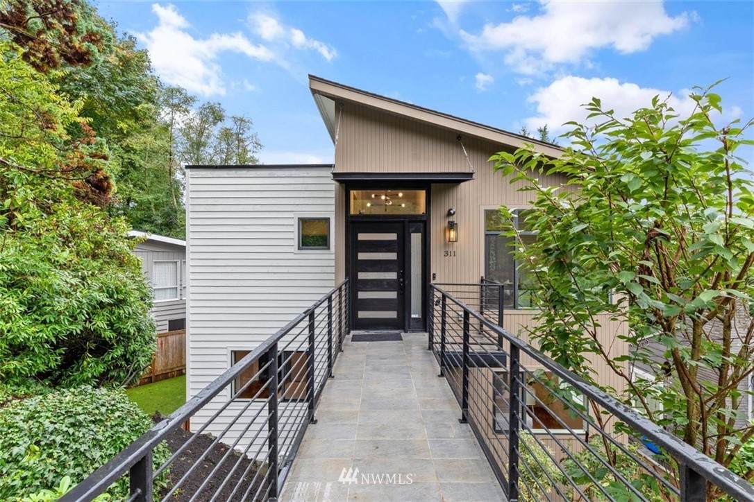 311 34th Avenue - Photo 1