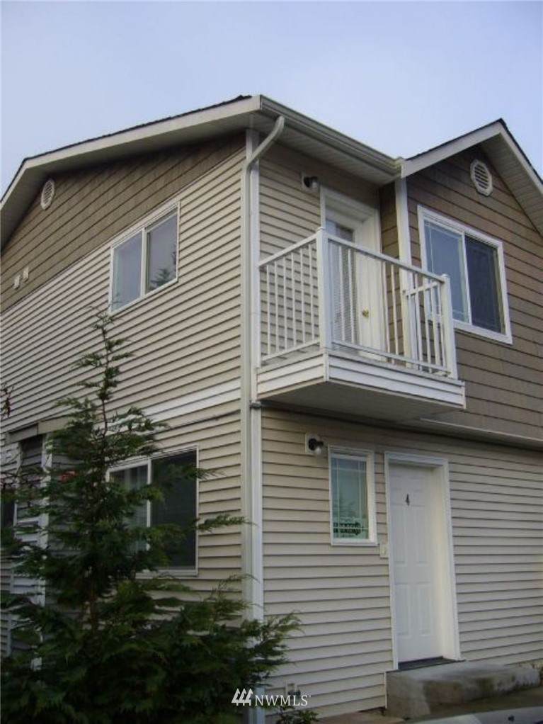 3322 148th Street - Photo 1