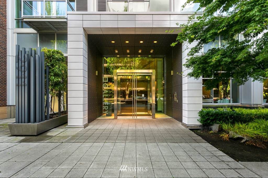 2911 2nd Avenue - Photo 1