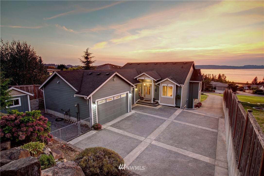 1309 Sunset Drive - Photo 1