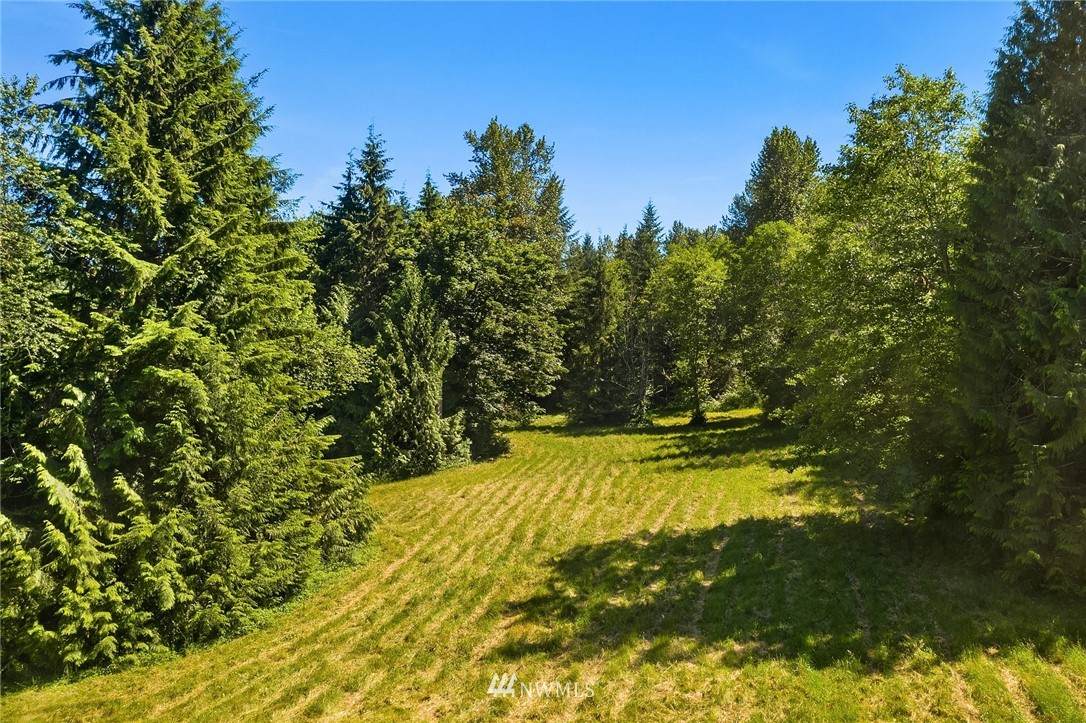 317 48th Street - Photo 1