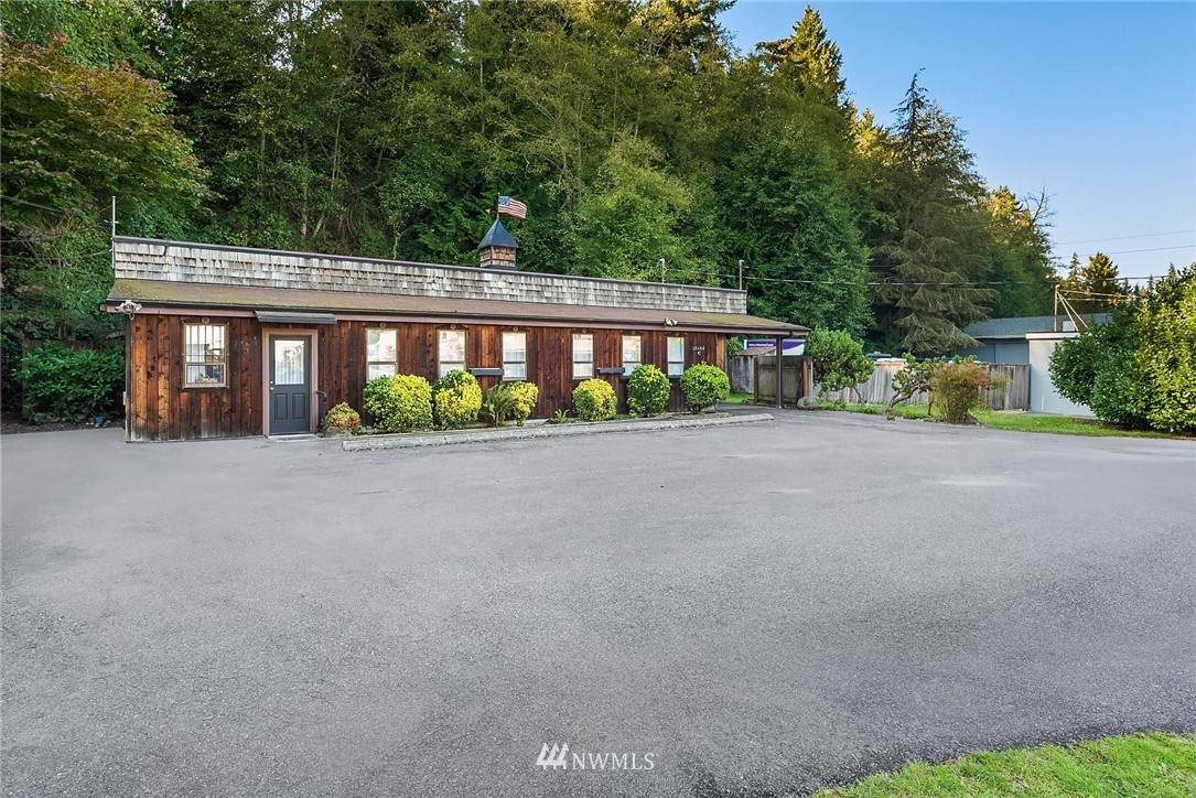 18604 76th Avenue - Photo 1