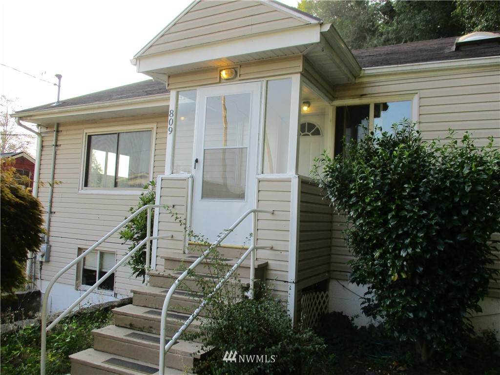 809 Rice - Photo 1