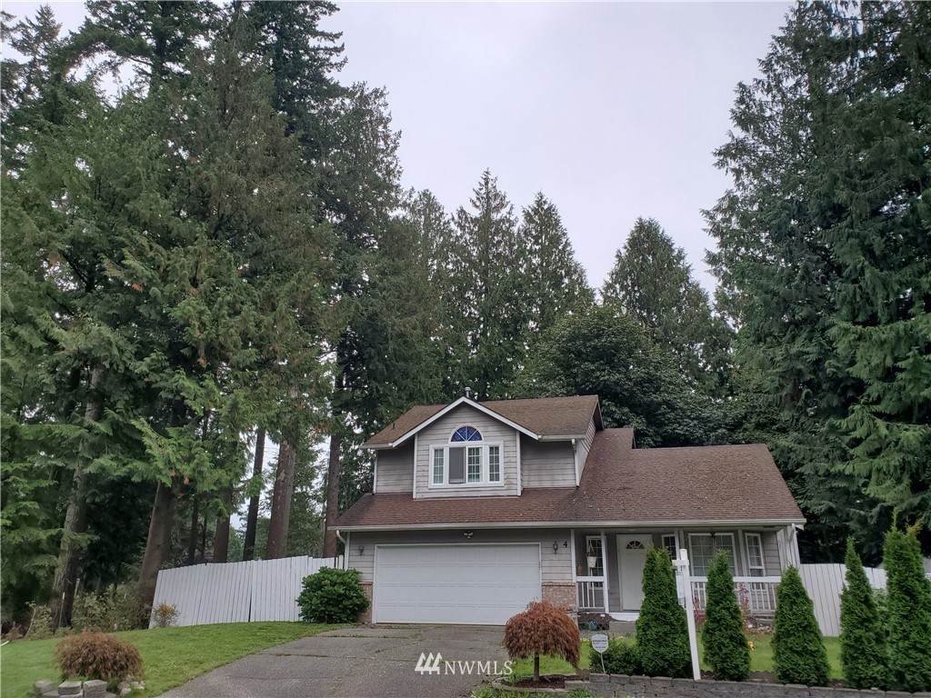 4 81 Street - Photo 1