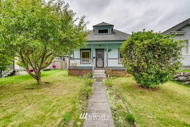 3510 Oakes Avenue - Photo 1