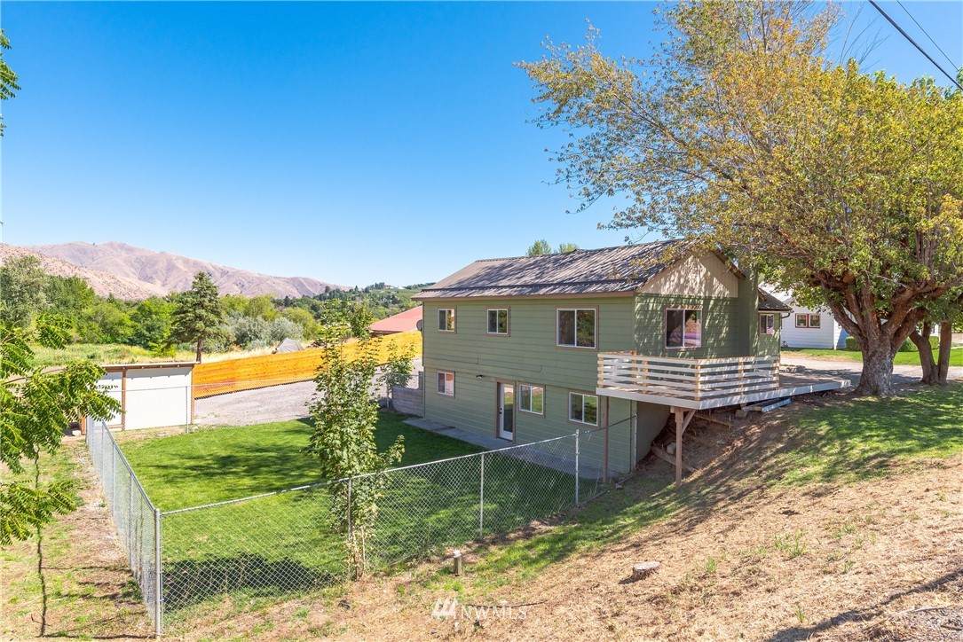 5701 Evergreen Dr - Photo 1