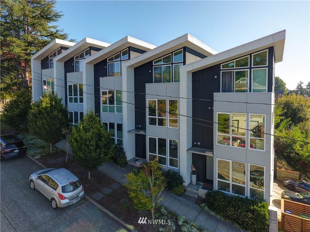 4507 Oregon Street - Photo 1