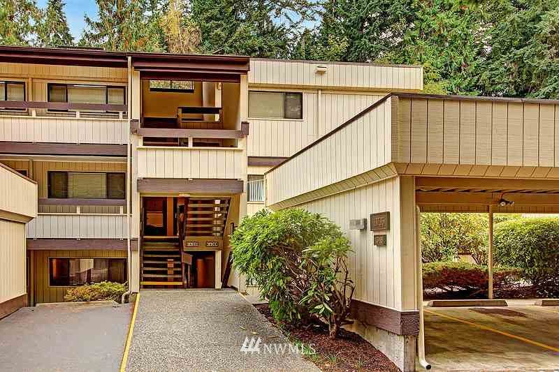 13735 15th Avenue - Photo 1