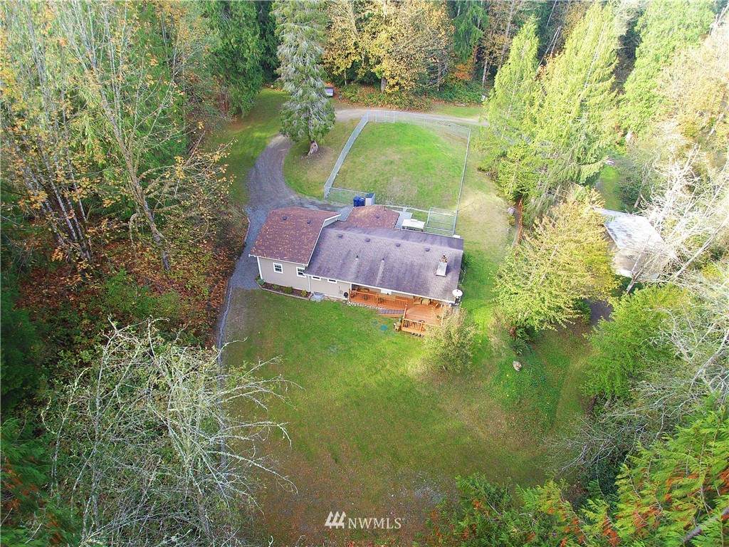 8411 361st Avenue - Photo 1