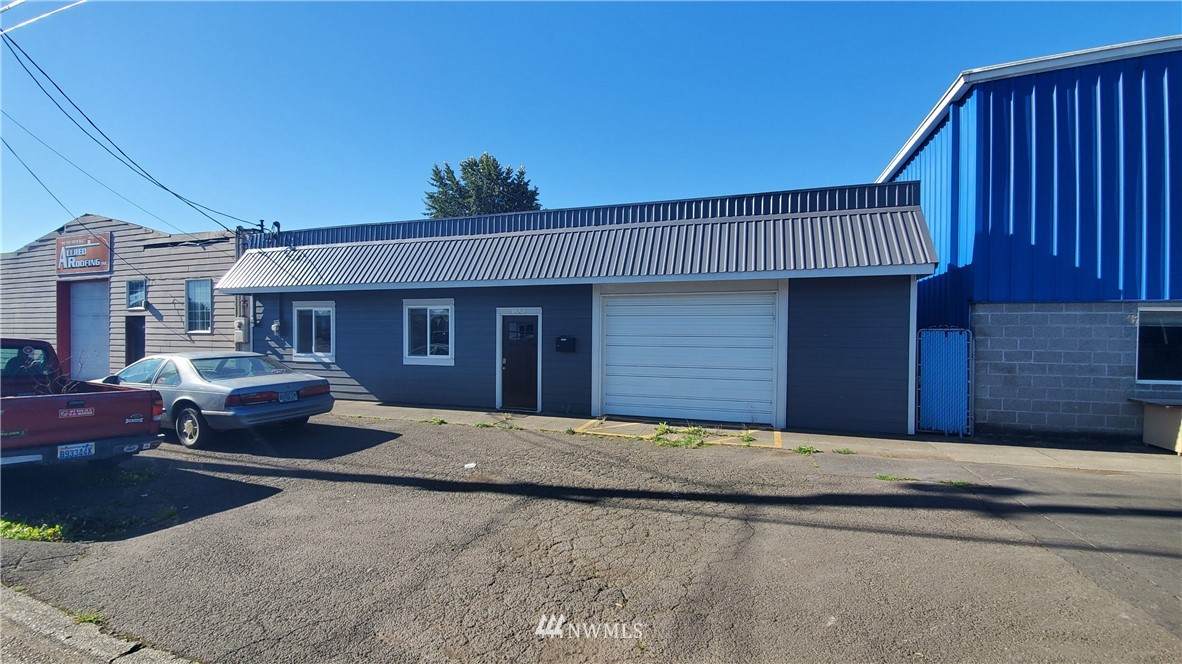 1335 California Way - Photo 1
